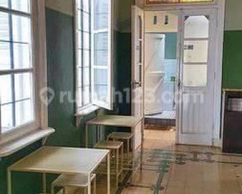 Rumah Cocok Untuk Ruang Usaha di Sayap Burangrang Bandung