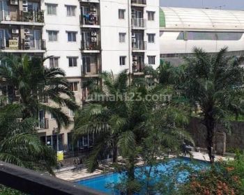 Apartemen 2 Kamar Tidur Bagus View Kolam Renang Full Furnished di Mutiara Bekasi