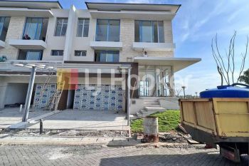 Rumah Cluster Riverside PIK 2, Kosambi, Tangerang, Banten