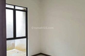 Rumah Dijual Minimalis Cantik di Kota Baru Parahyangan