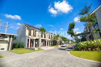 RUMAH NORTH WEST LAKE