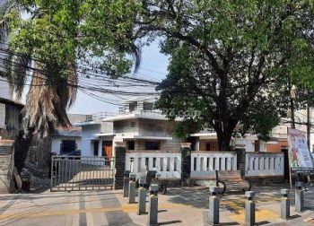 Disewakan Bangunan Komersial, Luas 420m2 di Jl. Pegangsaan, Menteng