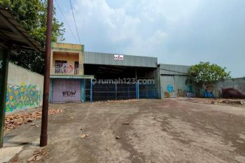 Disewakan Gudang Siap Pakai di Pinggir Jalan Raya Ciangsana