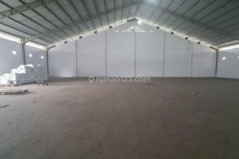 Gudang bagus siap pakai di kawasan pergudangan