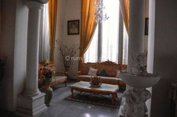 Jual Rumah Mewah strategis di Duren Sawit Jakarta Timur