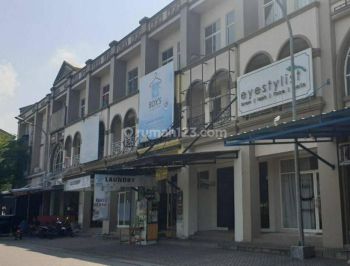 Ruko Di Galaxy Di Sewakan Samping Kolam Renang Tirta Mas