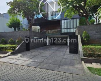 RUMAH SIMPRUG GOLF DIJUAL ~ LT/LB 680/1200 ~ LUXURIOUS HOUSE ~ PRIME AREA