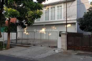 Disewakan RUKO Kiri di Sayap Riau, Lokasi Strategis