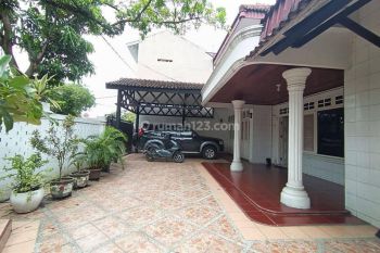 Rumah Luas Kawasan Ramai Lokasi Dekat Kota Dan Kampus Jalan Suluh