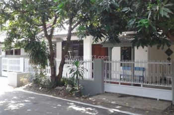 Rumah tengah kota strategis dekat jalan dokter cipto semarang kota