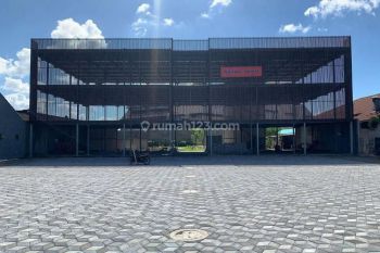 Space Komersial disewakan di Sunset Road Kuta