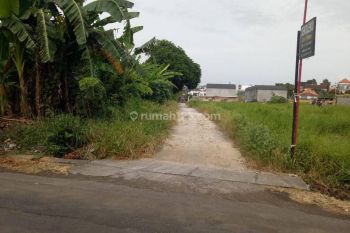 Tanah:700 M2(7 are ) super langka siap Bangun Di jln utama kayu tulang Canggu