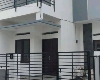 DIJUAL CEPAT RUMAH SEMI FURNISHED LOKASI STRATEGIS
