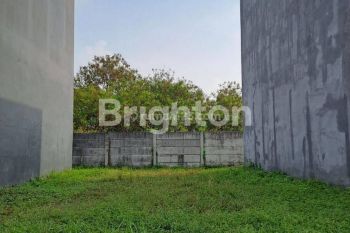 KAVLING TANAH DI PERUMAHAN FAVORIT SURABAYA TIMUR PAKUWON CITY, SELANGKAH KE XIN