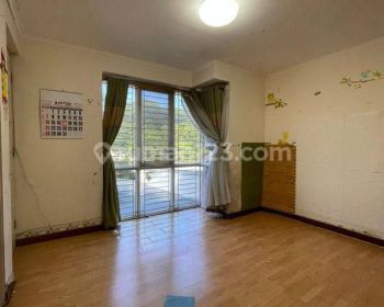 Termurah Rumah Green Court Boulevard Nyaman Asri Didalam Komplek Semi Furnished