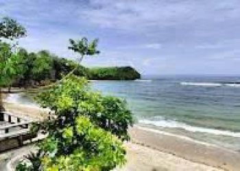 Beach club di pantai balangan kuta selatan badung bali