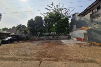 Tanah Kosong Luas Nett 247 m² Jakarta Selatan, Strategis *yos