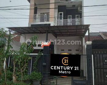 Dijual Rumah 2 Lantai diharapan Indah 1, Bekasi