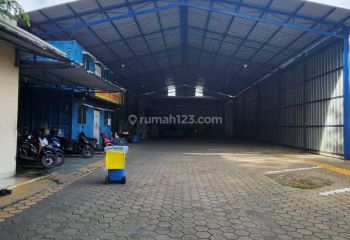 Gudang di Kelapa Dua Wetan, Jakarta Timur 1.000 m Bagus