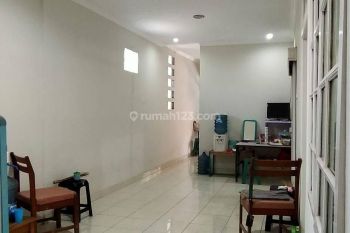 Rumah nyaman di komplek moch.toha tegalega