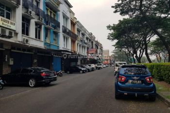 Dijual Cepat Ruko Hadap Jalan 3 Lantai Di Lokasi Ramai di Bsd