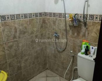 DI JUAL RUMAH BAGUS TERAWAT DI PONDOK JAYA  MANPANG  PRAPATAN JAKSEL