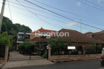 RUMAH JL SULI SEMI FURNITURE COCOK UNTUK CAFE MODEL KOLONIAL/EKLETIK - SANGAT
