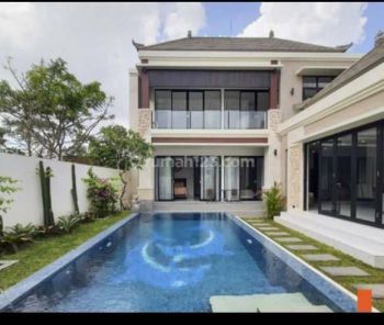 Villa Luxury super langka siap Huni Di jln padonan Pegending Bali