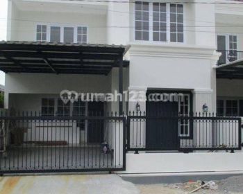 Rumah 2 Lantai Furnished Dikontrakkan di Kota Bogor