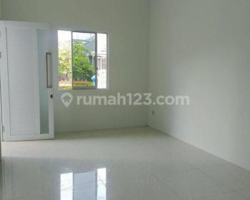Dijual Rumah Sudah Renovasi di Jl.Griya Hijau Alam sutera Tangsel