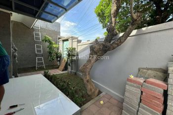 3 Bedroom Villa On B Each Side Sanur