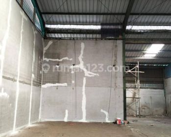 Disewakan Gudang Strategis Siap Pakai Main Road Holis