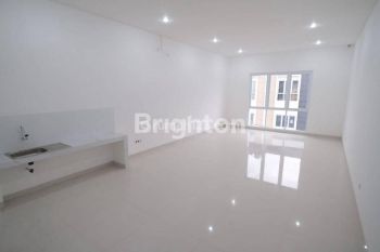 Luxury Ruko 3½ Lantai Mainroad Taman Kopo Indah 1