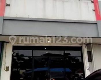 Ruko Jalan Raya Prancis Siap Pakai Dekat Mall