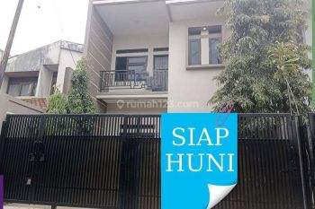 Eyecatching Rumah Baru Siap Huni Hasan Saputra Bandung 269M4