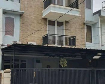 Rumah Strategis Janur Elok Di Kelapa Gading, Jakarta Utara.