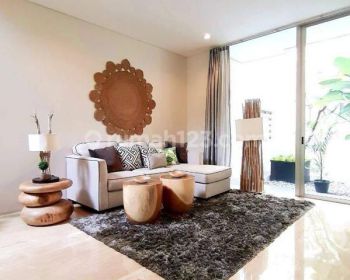 Bright and modern house in a compound, near FIS