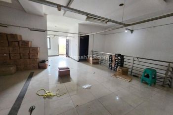 Rumah Cocok Gudang Dan Ruang Usaha di Rajawali Bandung