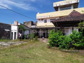 Rumah dengan tanah komersial, lokasi premium,karawang kota.