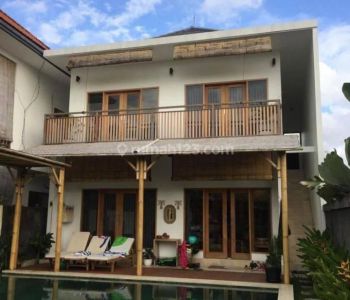Dijual Villa di Ubud Gianyar Bali Hadap Utara