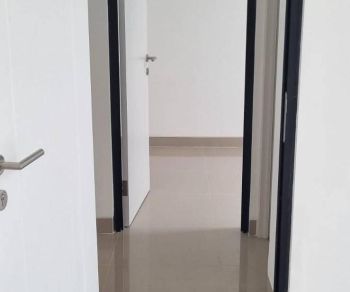 Disewakan Rumah Baru & Bebas Banjir di Cluster Rotterdam,Jababeka, Sport City, ,