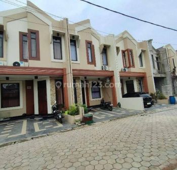 sisa 1 unit lagi rumah 2 lantai modern di pamulang dekat ke jakarta selatan