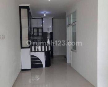 Di jual rumah di Royal palm taman surya, siap huni