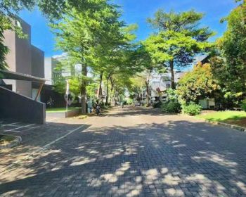 Jual cepat rumah bagus siap huni Lokasi Strategis Harga miring jarang ada