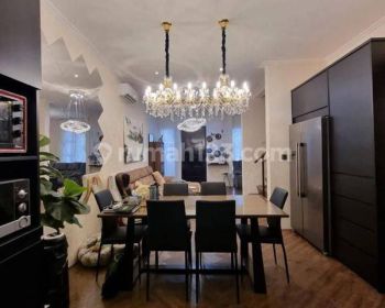 Wilson Rumah murah furnish 2.5 lantai siap huni di greenlake city