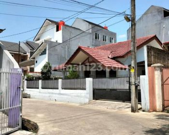 Rumah Asri  Komp AL Jatibening Strategis Gerbang Tol Cikunir 2