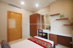 thumbnail-disewakan-apartemen-senayan-residence-3-bedroom-private-lift-furnished-5