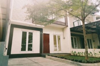 Rumah 2 Lantai Surat SHM Lokasi Dekat Lrt Cibubur