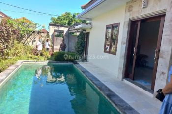 Rent Rumah: BEAUTIFUL VILLA