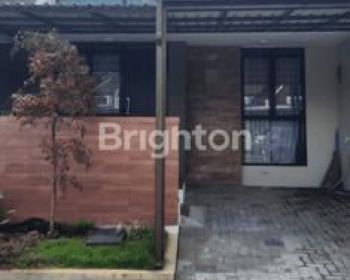 RUMAH BANDUNG SIAP HUNI FULL FURNISH ROW LEBAR DEKAT JALAN RAYA